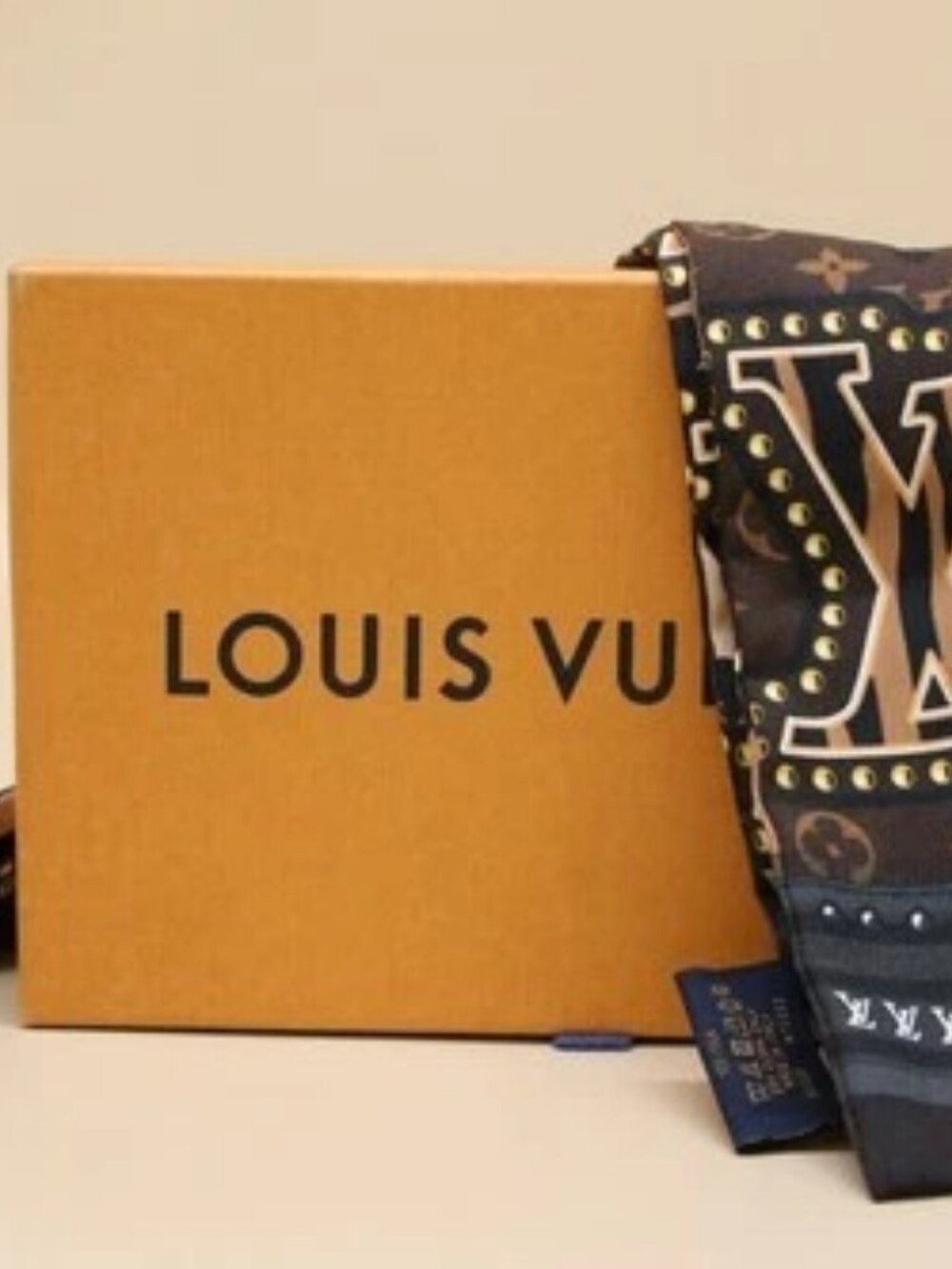 Louis Vuitton M70853 Bandeau World Silk Scarf - Brown